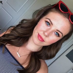 Meet your Posher, Lyndsey